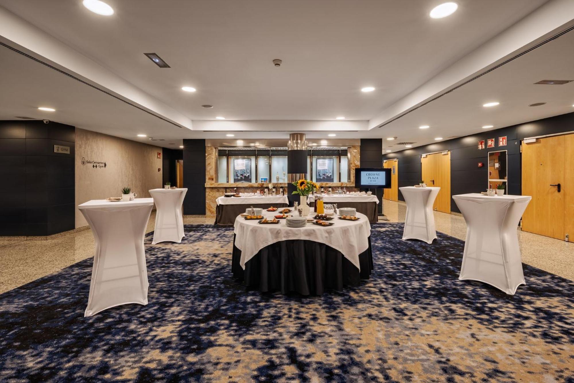 Hotel Crowne Plaza Madrid Airport — Fotos 2